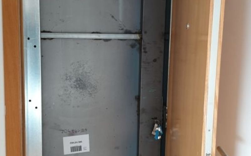 Puerta antiokupa vista Interior Puerta antiokupa vista Interior